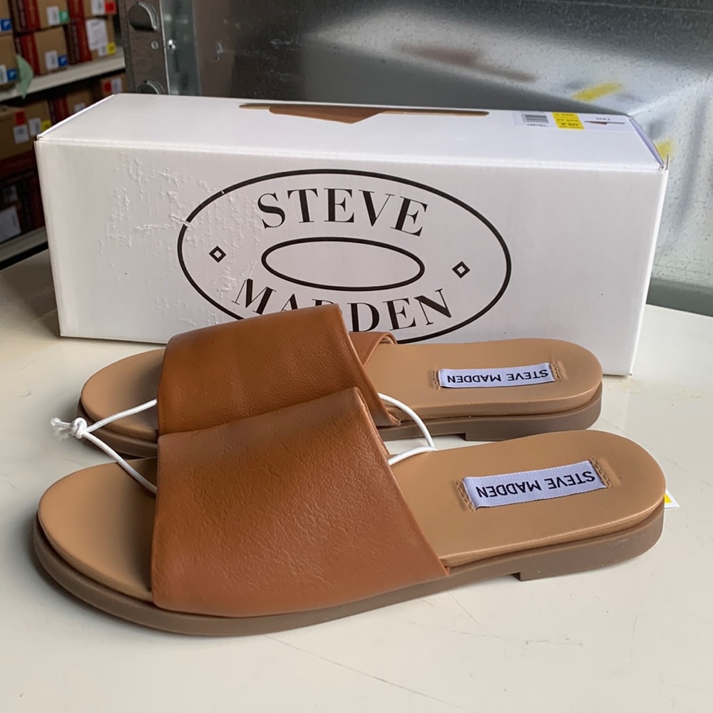 NWT Womens Steve Madden Leather Slide Sandals Brown Tan